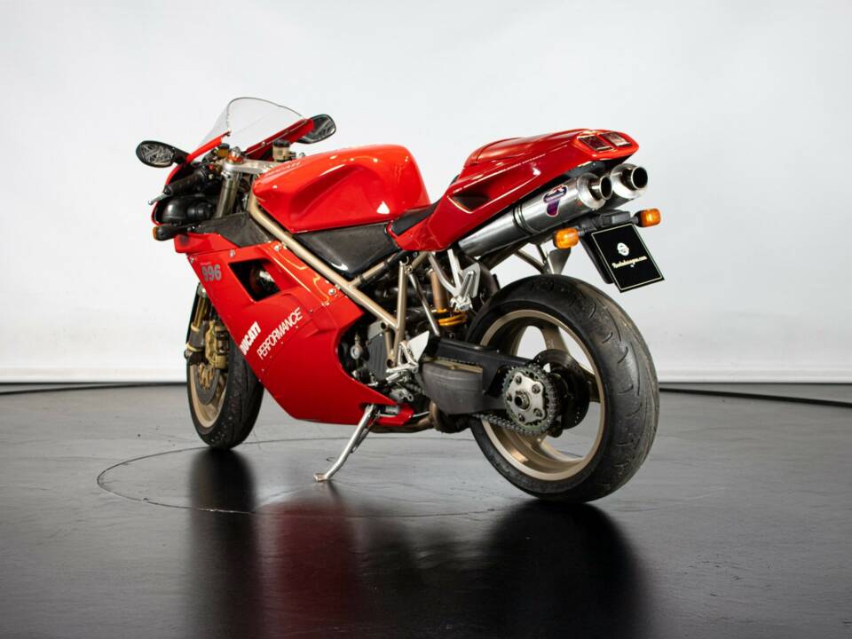 Immagine 8/50 di Ducati 996 (2000)