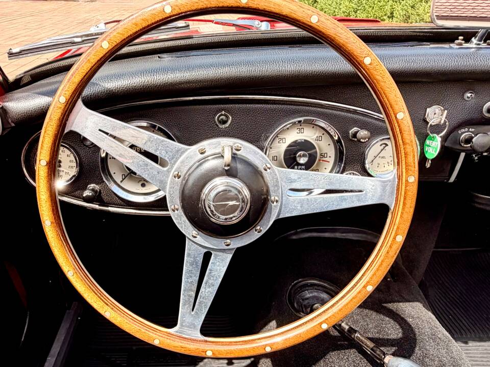 Image 12/15 de Austin-Healey 3000 Mk II (BN7) (1962)
