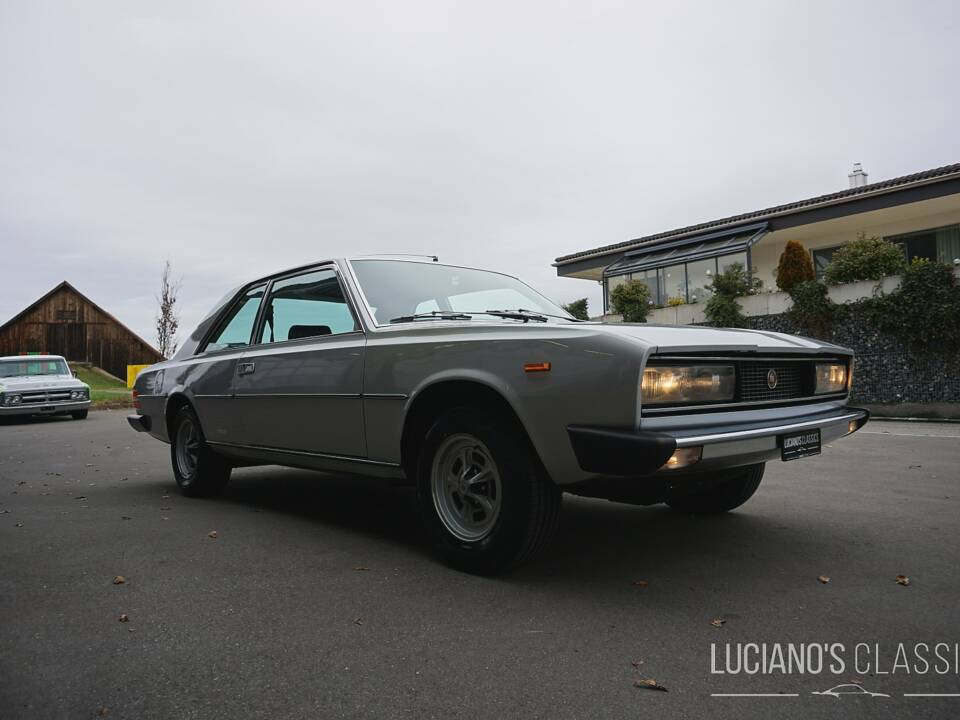 Image 11/66 of FIAT 130 Coupé (1972)