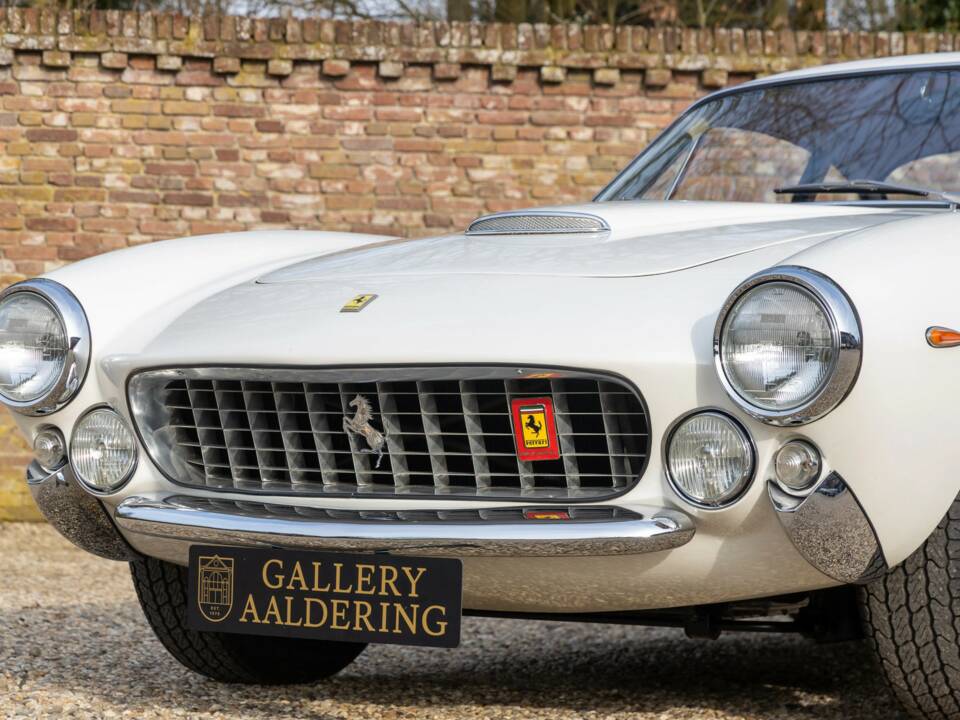 Obraz 49/50 pojazdu Ferrari 250 GT Berlinetta Lusso (1964)