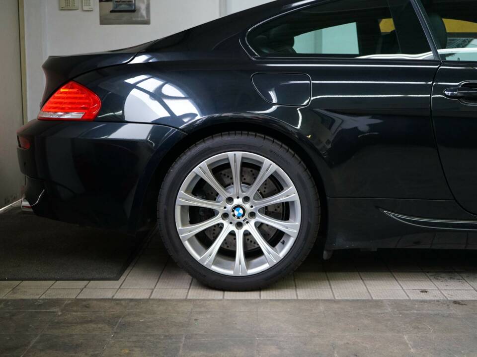 Bild 31/34 von BMW M6 (2008)