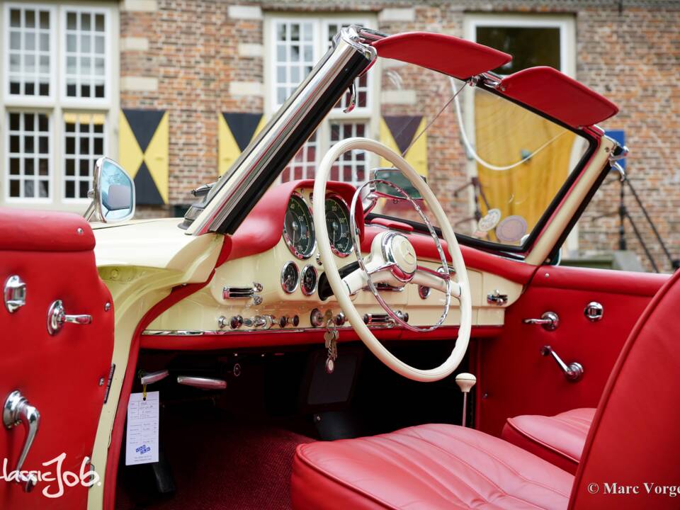 Image 34/61 of Mercedes-Benz 190 SL (1959)