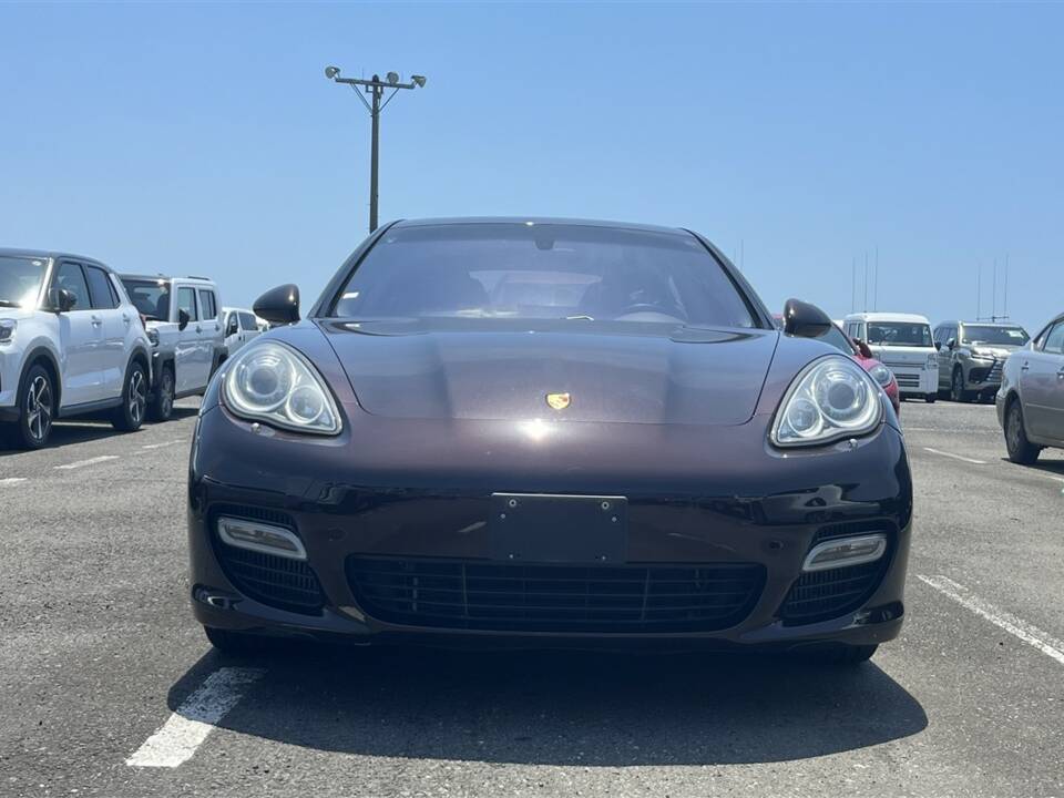 Image 11/91 of Porsche Panamera Turbo (2009)