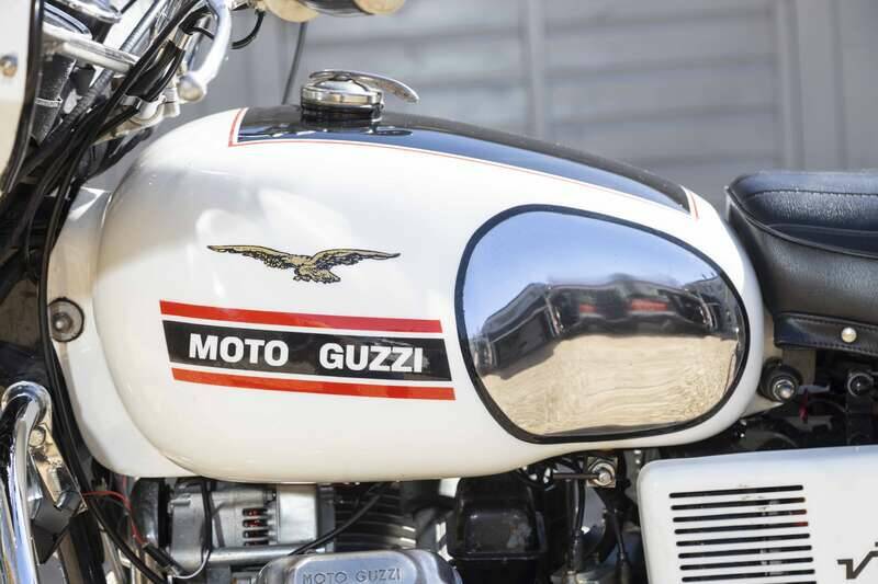 Image 22/36 of Moto Guzzi V 7 Special (1970)