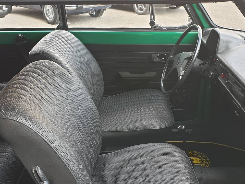 Bild 9/39 von Volkswagen Beetle 1600 (1973)