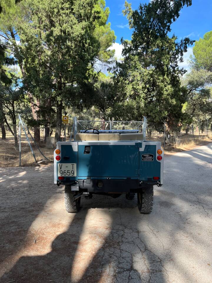 Bild 6/51 von Land Rover 88 (1976)