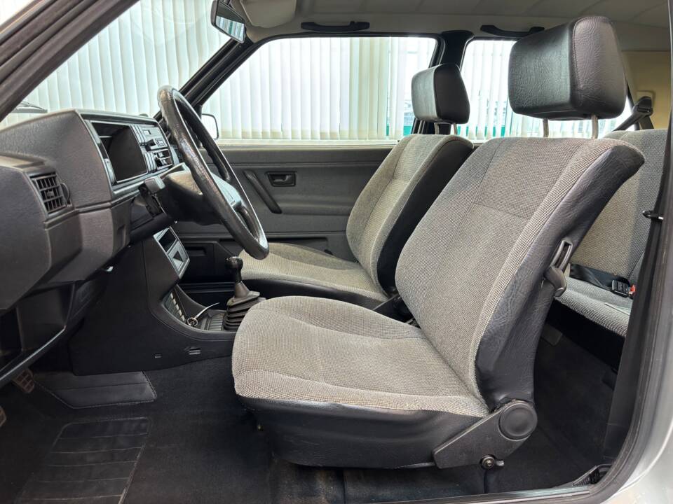 Imagen 15/23 de Volkswagen Golf Mk II 1.3 (1987)