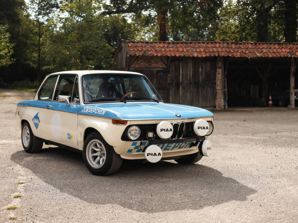 Image 3/80 de BMW 2002 (1975)