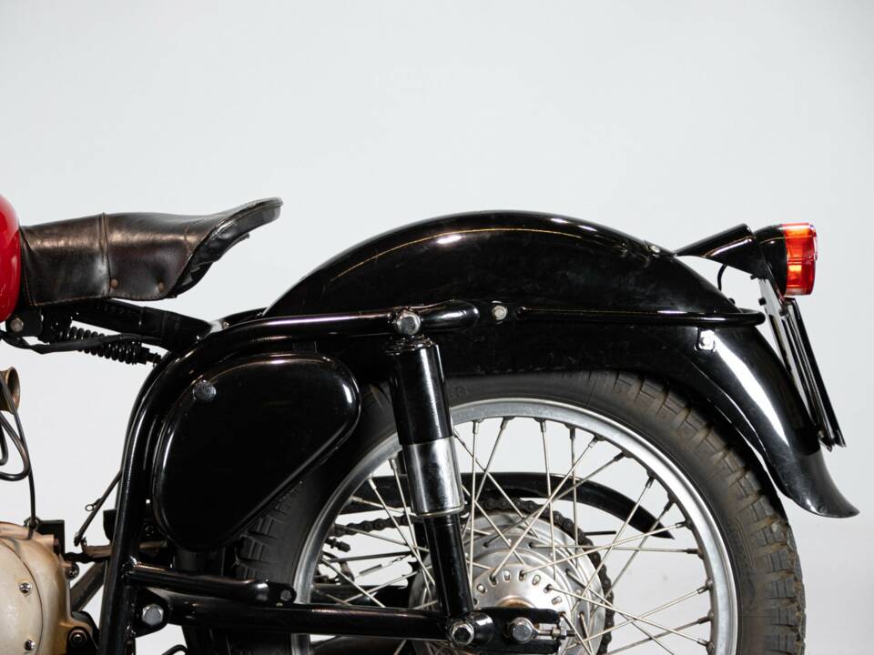 Imagen 24/50 de Gilera Saturno (1963)