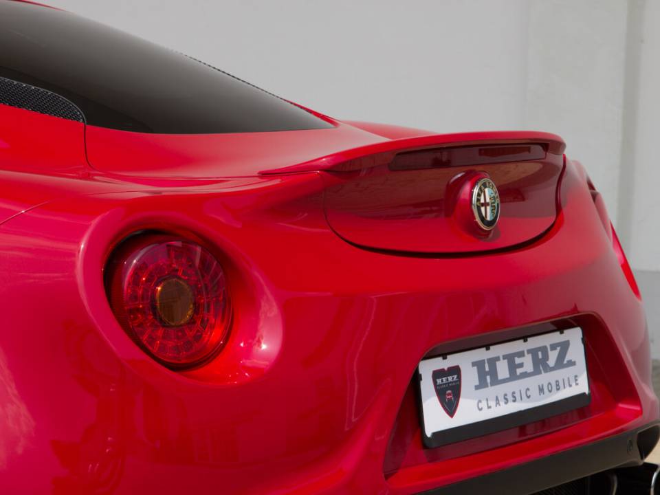 Alfa Romeo 4C rear view