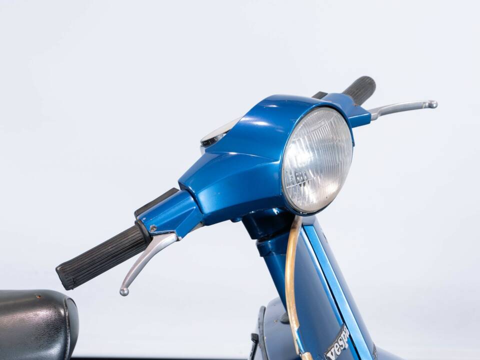 Image 27/37 de Piaggio Vespa PX 200 E (1984)