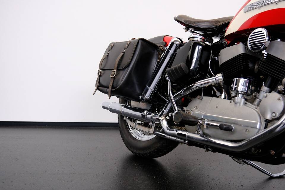 Immagine 21/72 di Harley-Davidson Model KH (1956)