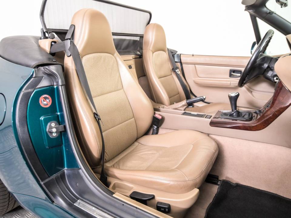 Bild 17/50 von BMW Z3 2.8 (1997)
