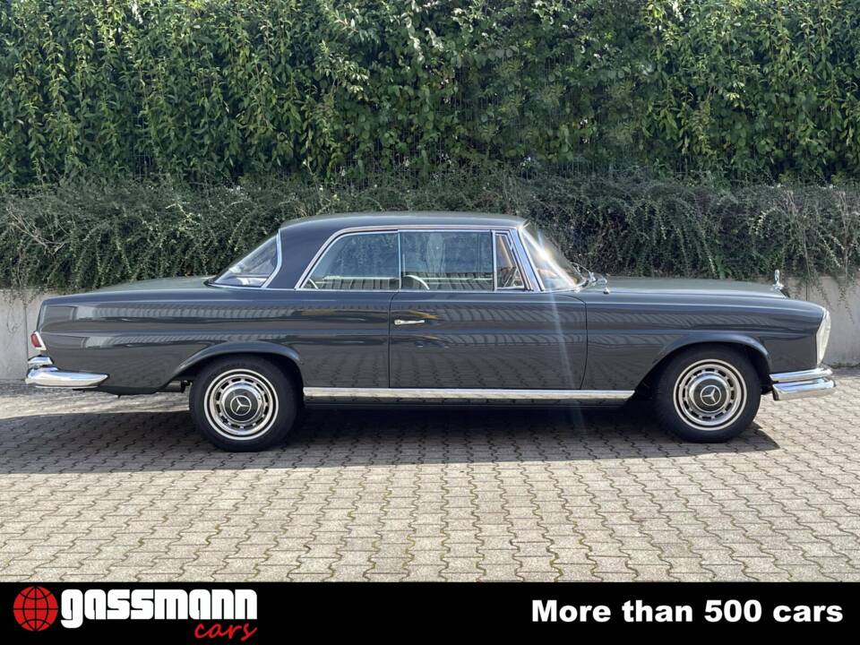 Bild 3/15 von Mercedes-Benz 220 SE b (1962)