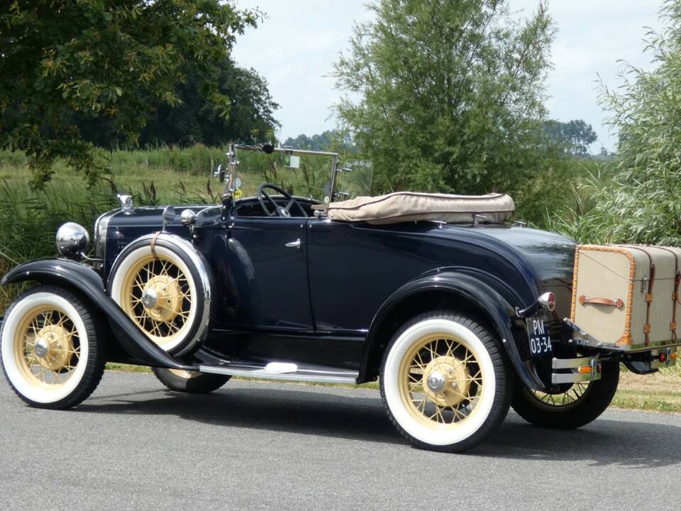 Image 5/19 of Ford Model A De Luxe (1930)