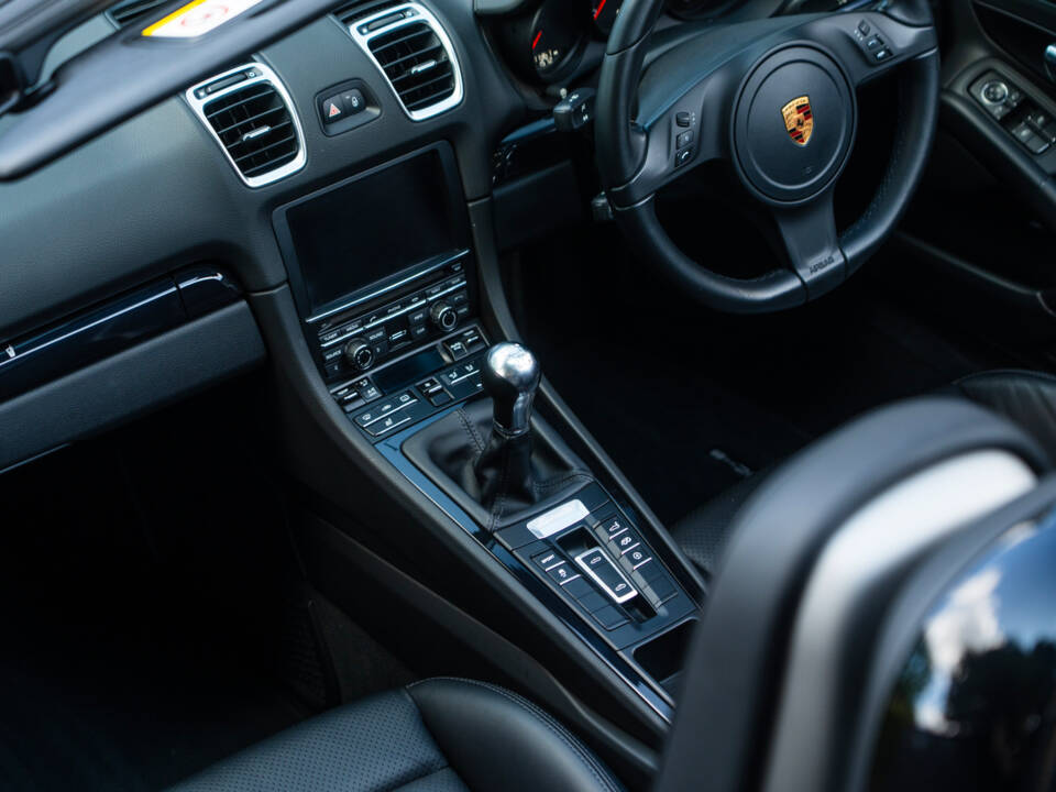 Image 17/47 of Porsche Boxster (2016)