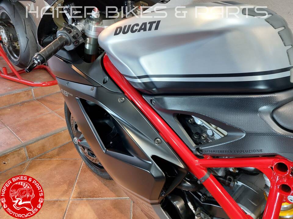 Imagen 51/55 de Ducati DUMMY (2010)