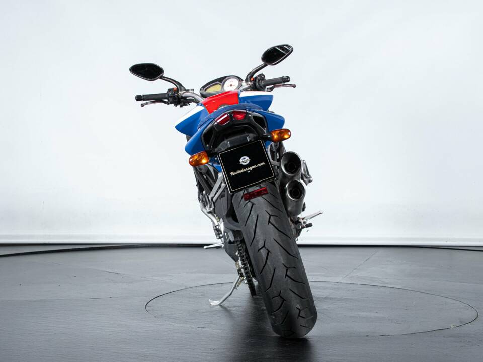Bild 3/50 von MV Agusta DUMMY (2004)