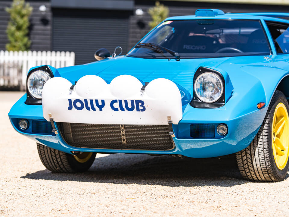 Image 20/46 of Lancia Stratos HF Stradale (1975)