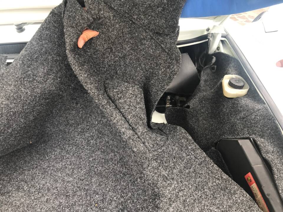 Bild 70/93 von Porsche 911 Carrera 3.0 (1976)