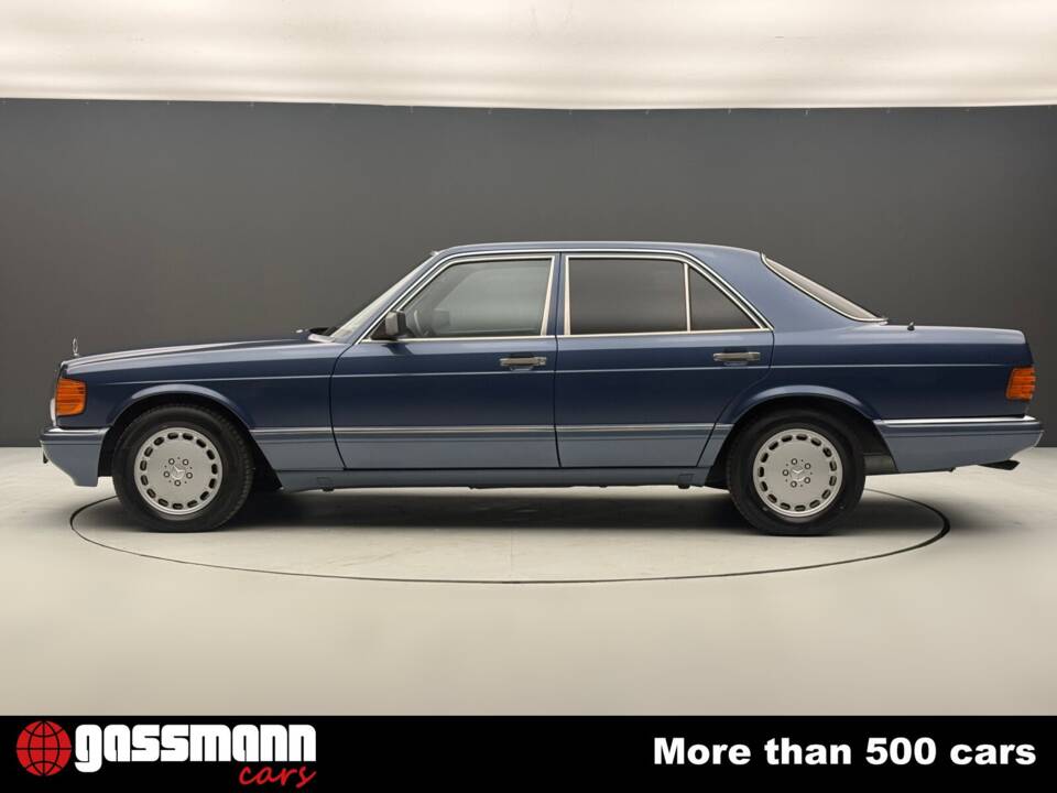 Image 5/15 of Mercedes-Benz 300 SE (1991)