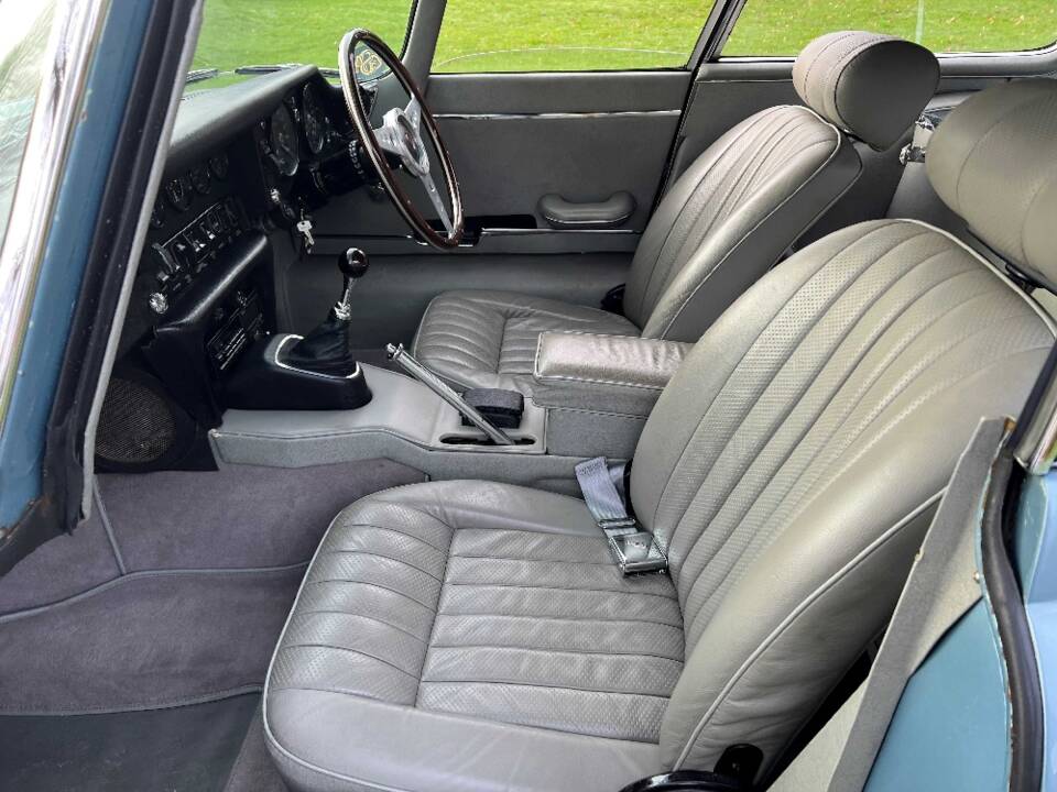 Bild 16/26 von Jaguar E-Type (1970)