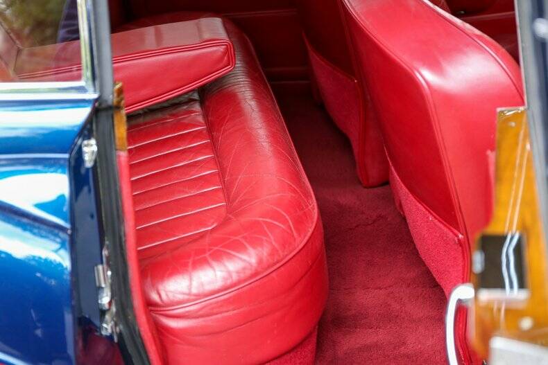 Image 36/49 of Bentley S 3 Continental Flying Spur (1964)