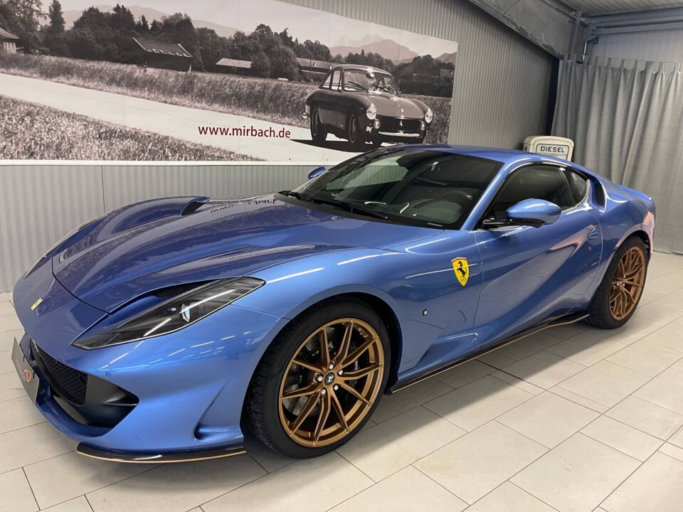 Image 3/20 of Ferrari 812 Superfast (2020)