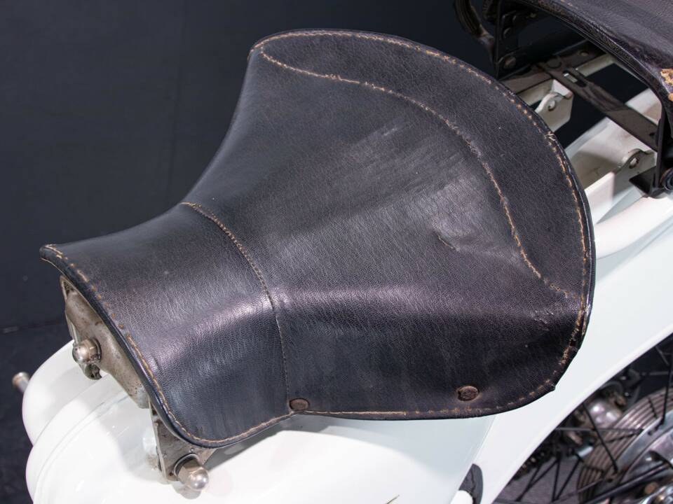 Image 42/50 of Aermacchi Zeffiro 125 (1956)