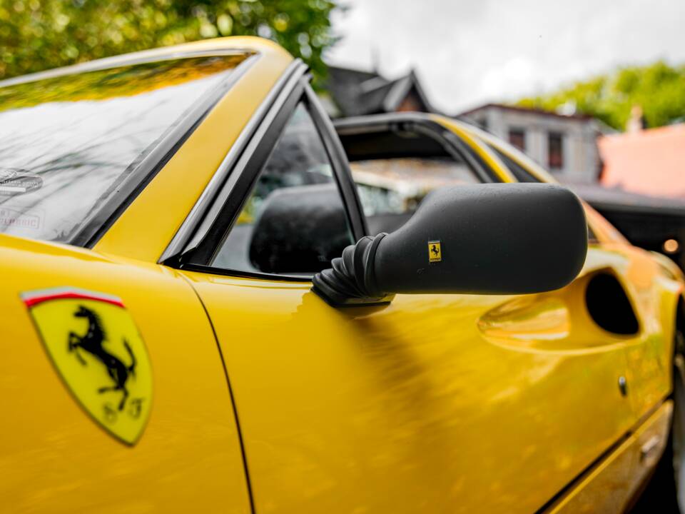 Bild 17/55 von Ferrari 328 GTS (1986)