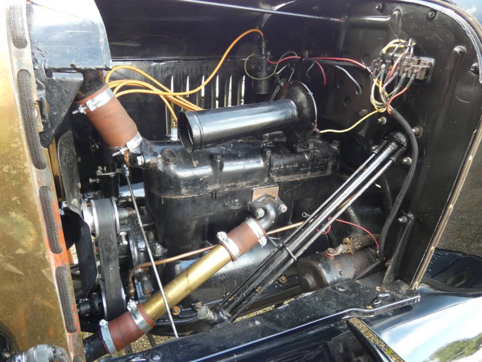 Image 34/41 of Ford Model T Touring (1925)