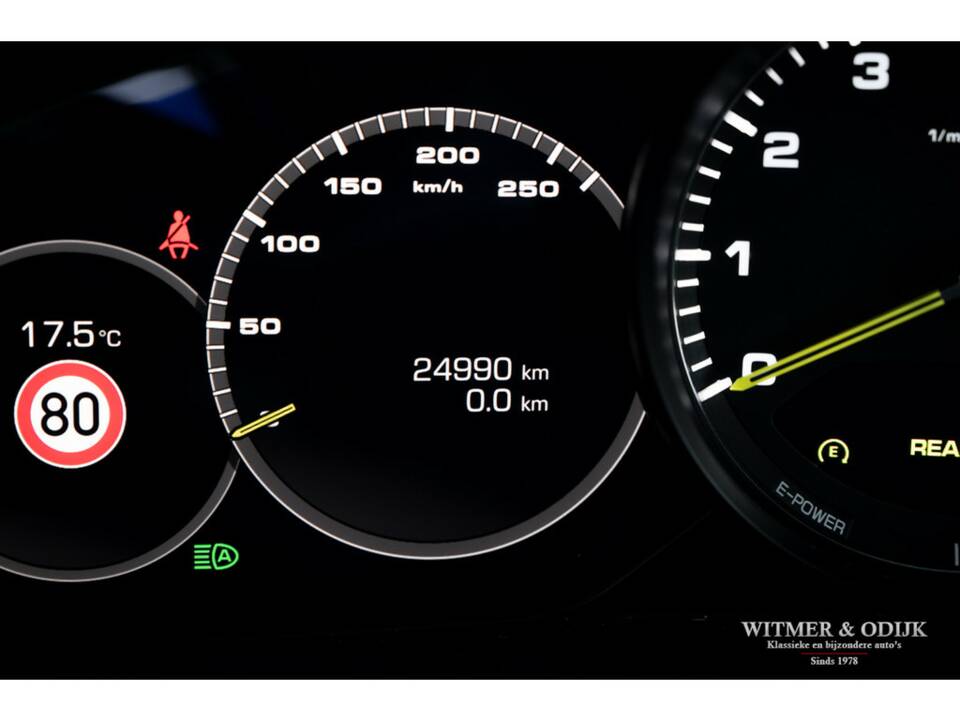 Image 23/32 of Porsche Cayenne Coupé E-Hybrid (2020)