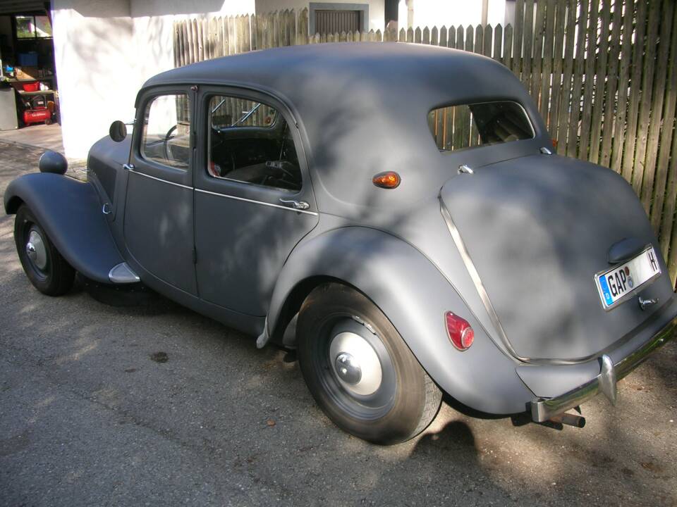 Bild 6/18 von Citroën Traction Avant 11 BL (1954)