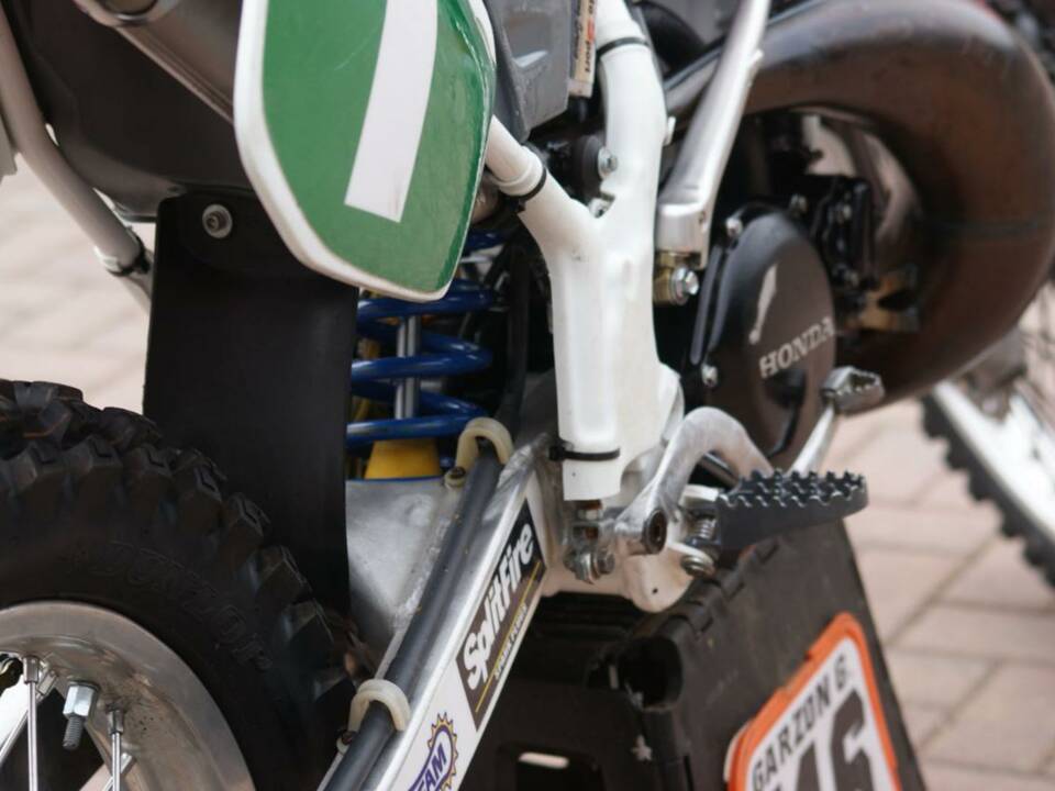 Image 35/50 of Honda DUMMY (1991)