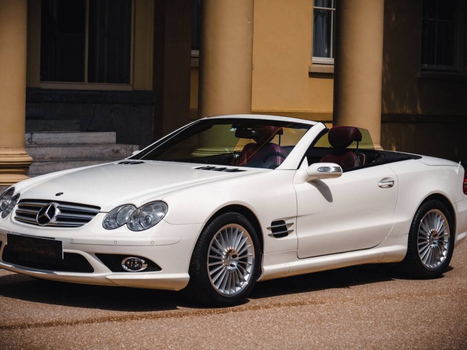 Immagine 20/25 di Mercedes-Benz SL 550 (USA) (2007)