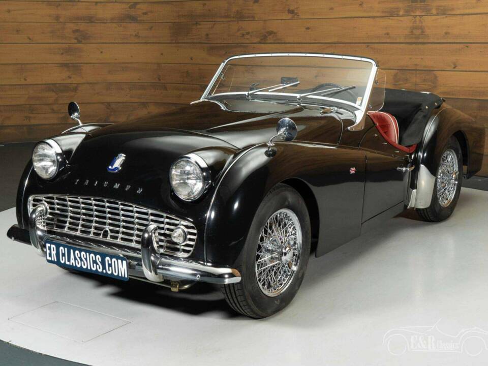 Image 4/19 of Triumph TR 4 (1961)