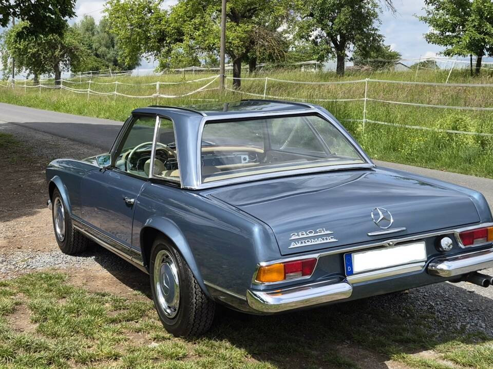 Immagine 9/15 di Mercedes-Benz 280 SL (1970)