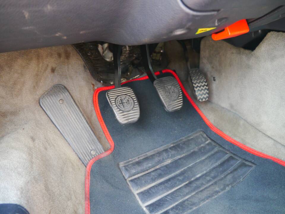 Bild 66/67 von Alfa Romeo GTV 2.0 V6 Turbo (1996)
