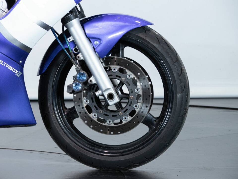 Immagine 10/12 di Yamaha DUMMY (1999)