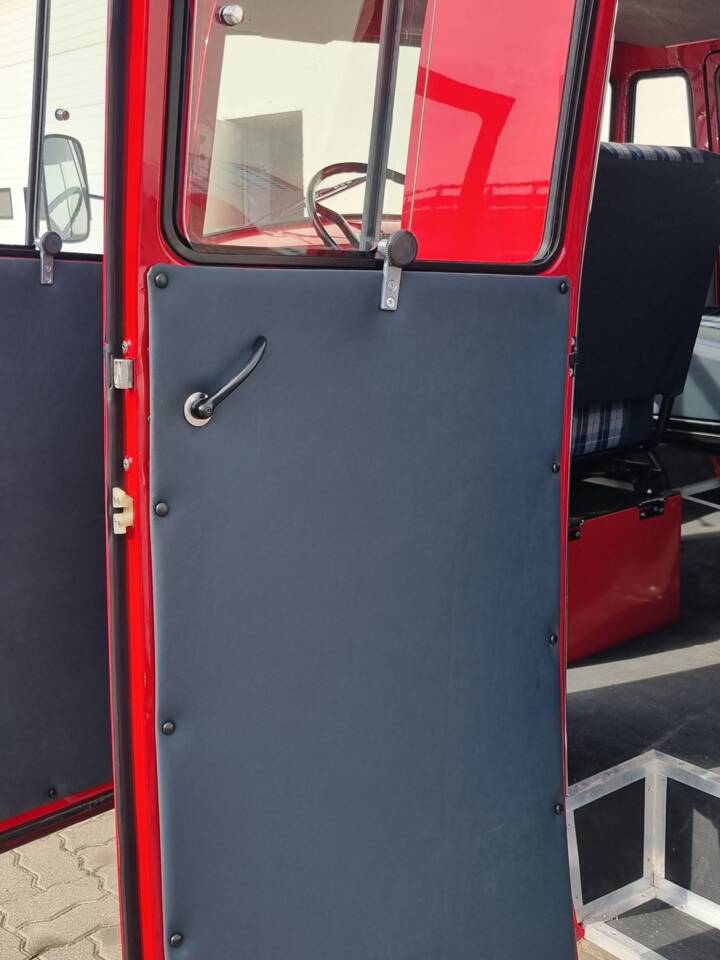 Afbeelding 41/55 van Mercedes-Benz L 319 D (1967)