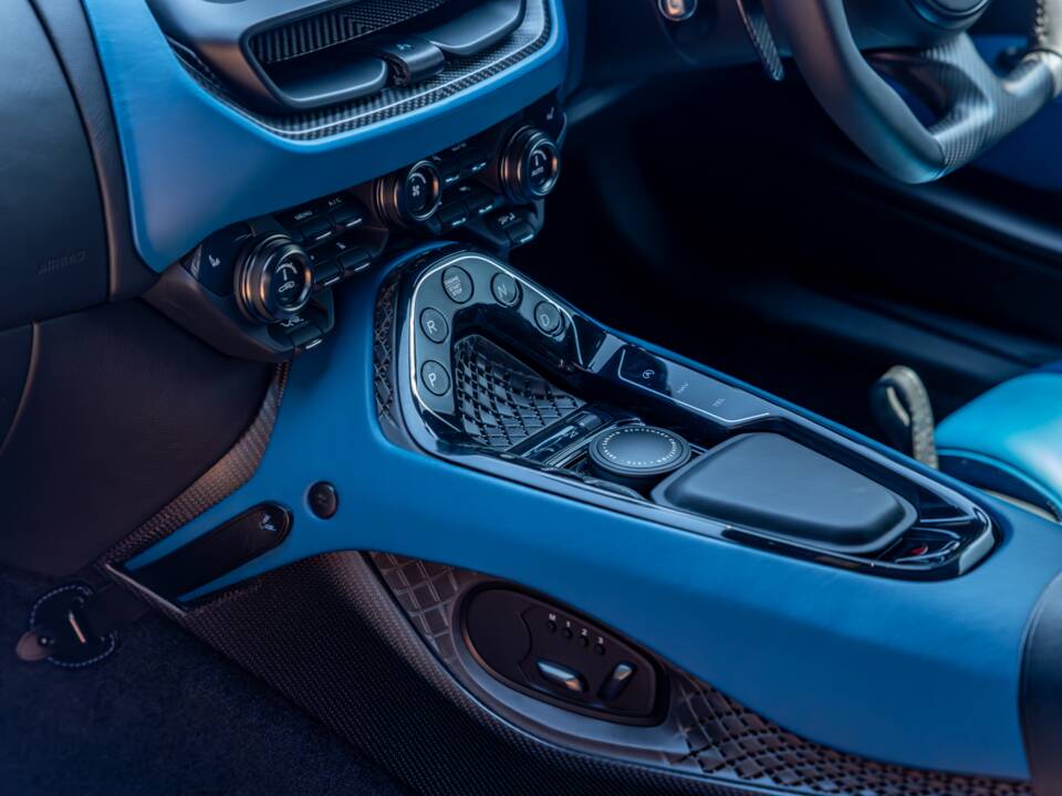 Image 37/98 of Aston Martin DBS GT Zagato (2020)