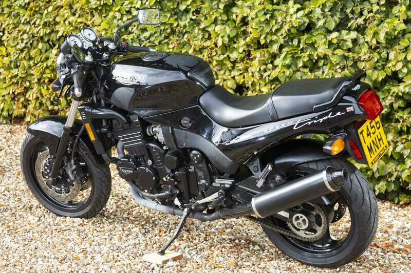 Immagine 27/40 di Triumph Speed Triple (1999)