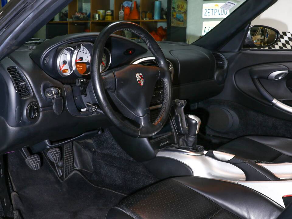 Image 19/23 of Porsche Boxster S (2001)
