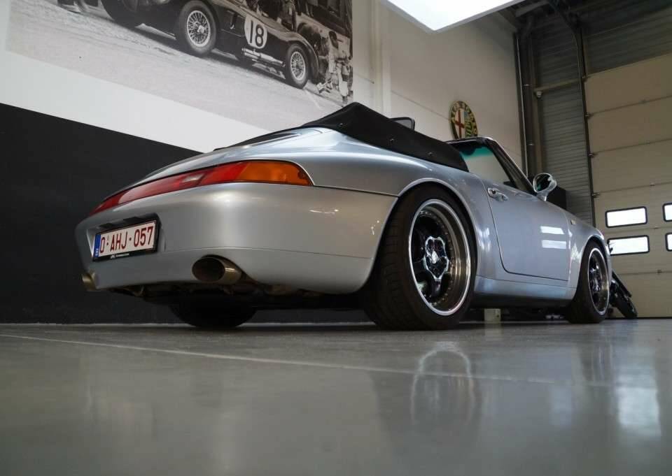 Image 36/50 of Porsche 911 Carrera (1994)