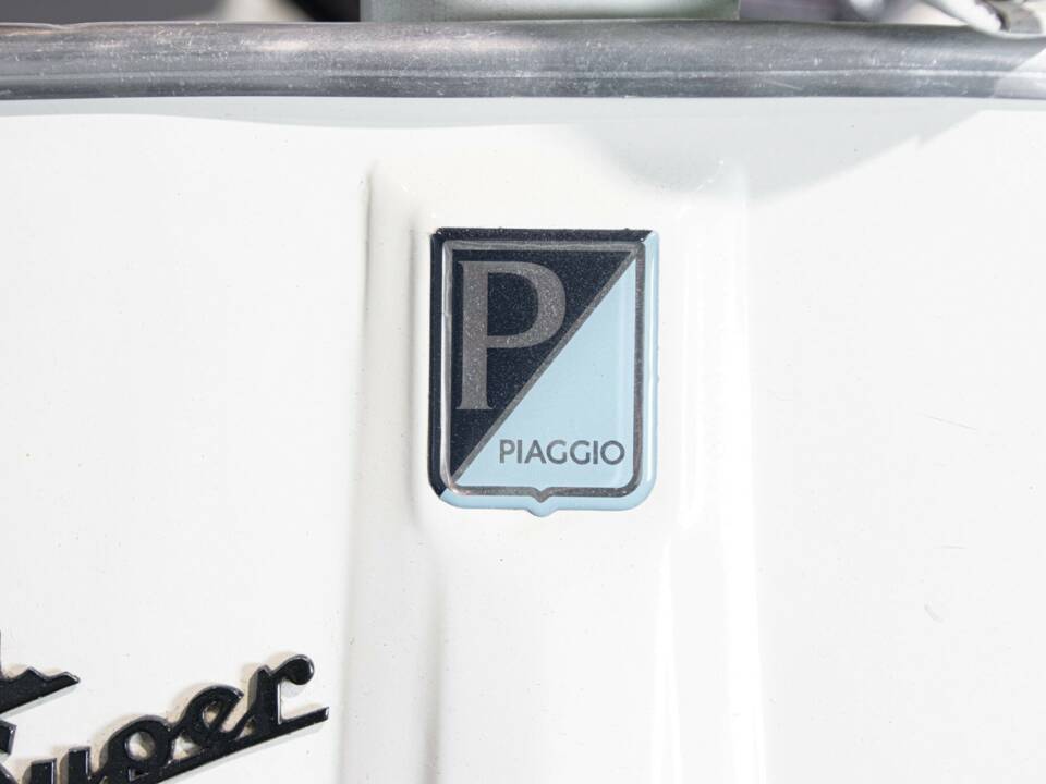Image 38/50 of Piaggio Vespa 125 Super (1966)