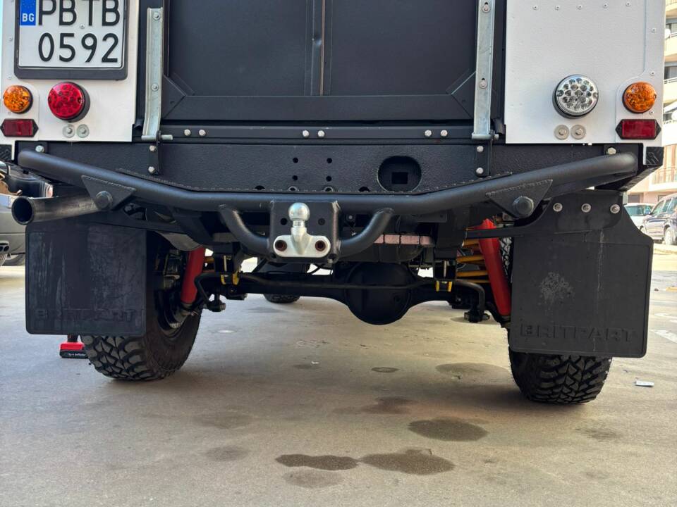 Afbeelding 44/73 van Land Rover Defender 110 (2005)