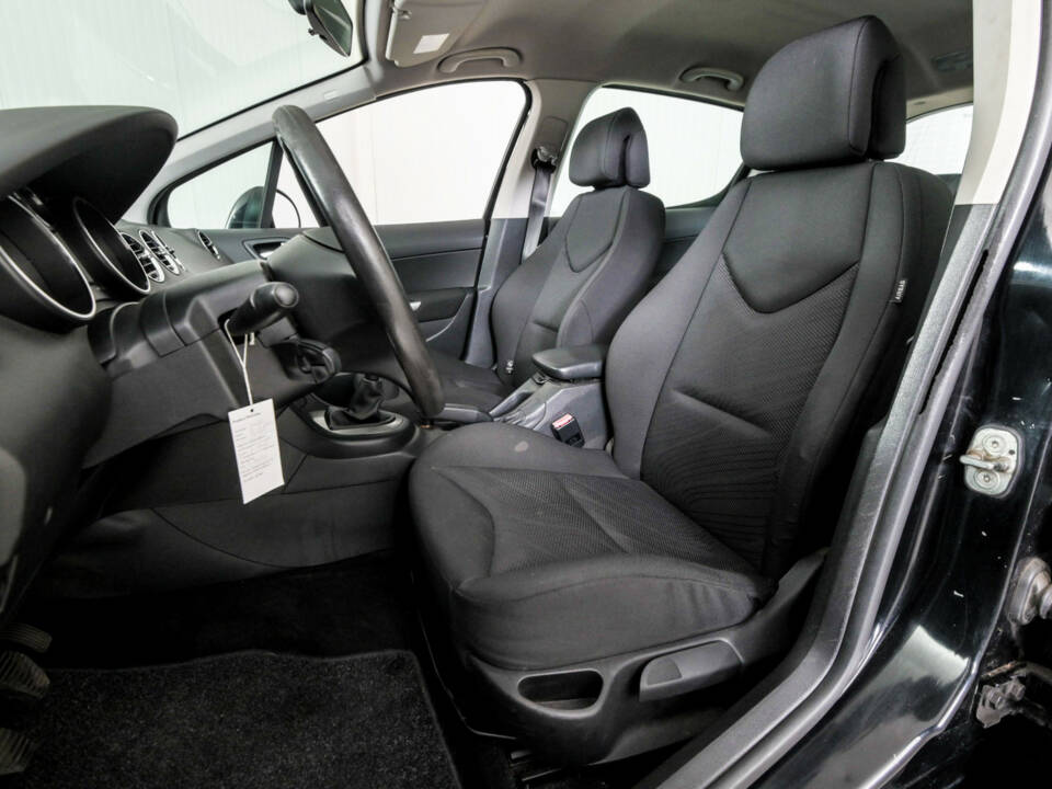 Bild 19/48 von Peugeot 308 1.6 VTi 120 Break (2008)