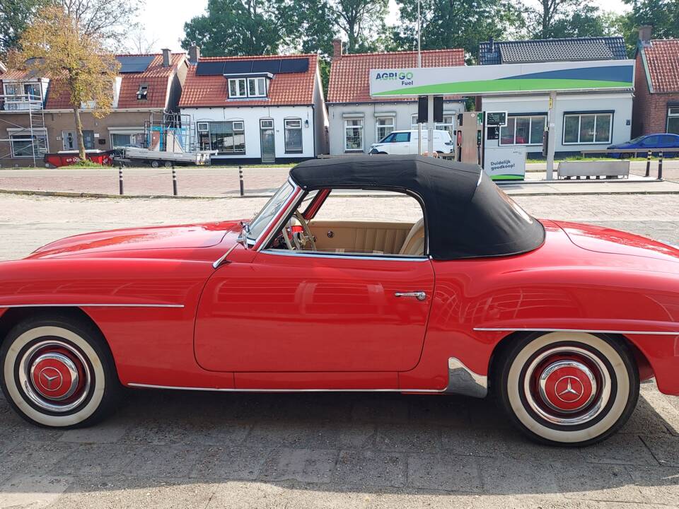 Image 6/34 of Mercedes-Benz 190 SL (1959)