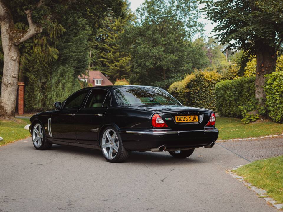 Bild 9/47 von Jaguar XJR (2006)