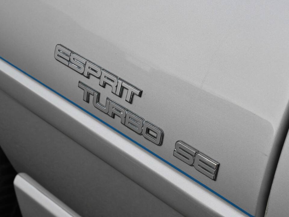 Image 25/50 of Lotus Esprit SE (1990)